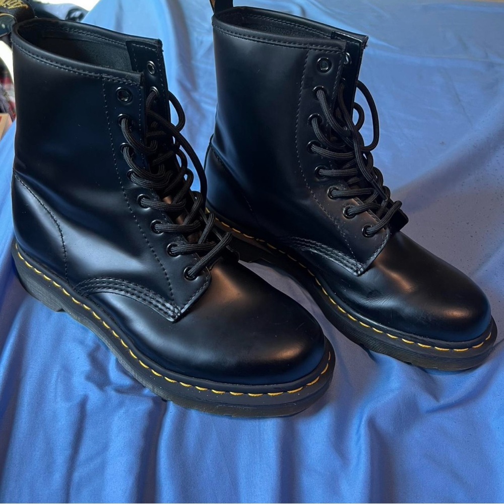 black dr.martens 1460 boots